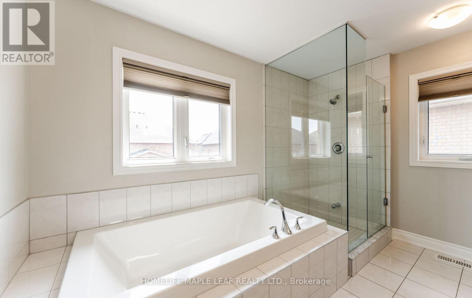 47 Stanton Avenue, Vaughan, Ontario L4H 0V5 - Photo 28 - N12554406