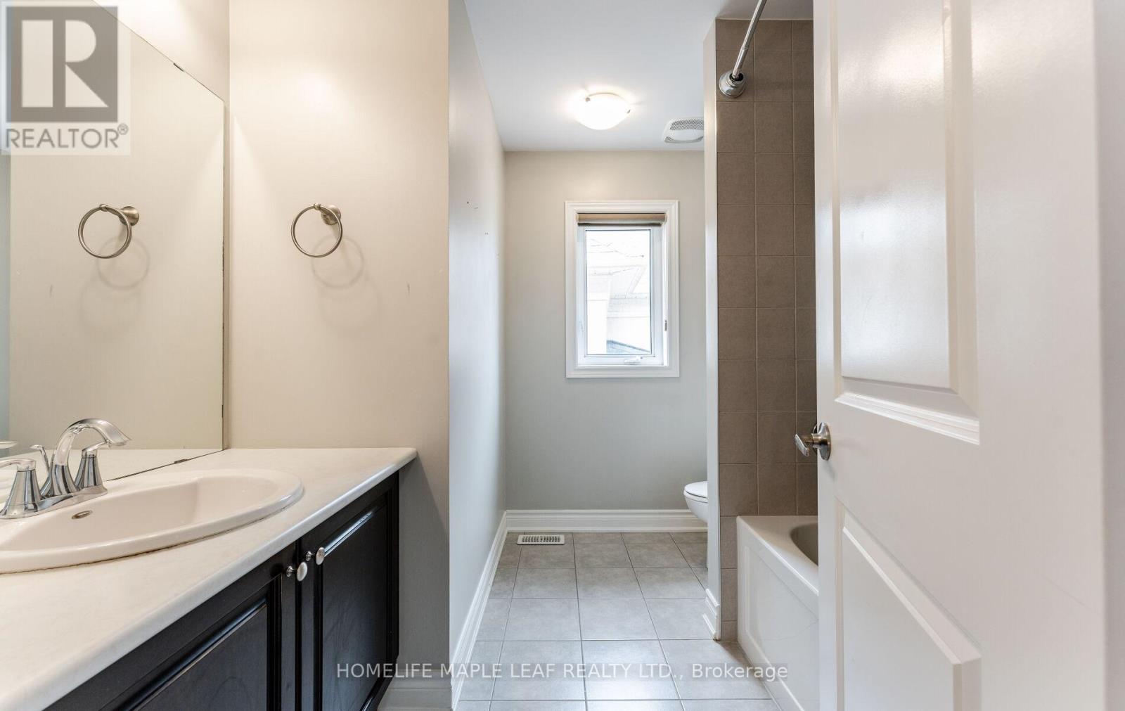 47 Stanton Avenue, Vaughan, Ontario L4H 0V5 - Photo 36 - N12554406