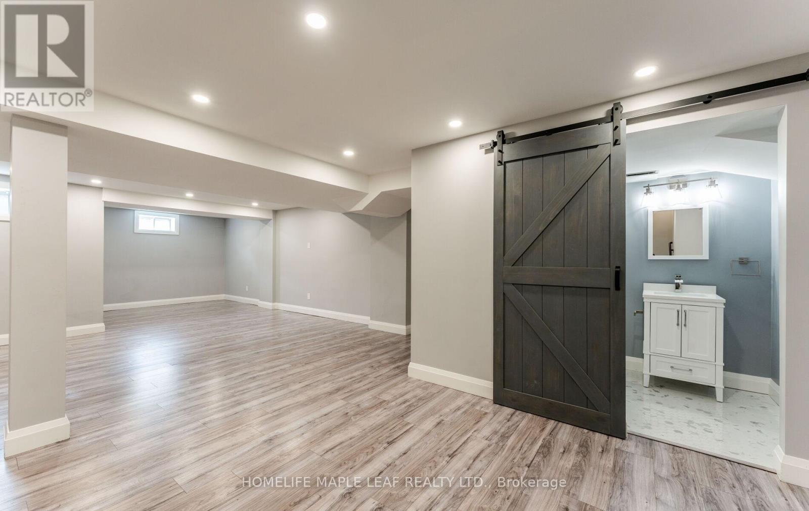 47 Stanton Avenue, Vaughan, Ontario L4H 0V5 - Photo 39 - N12554406