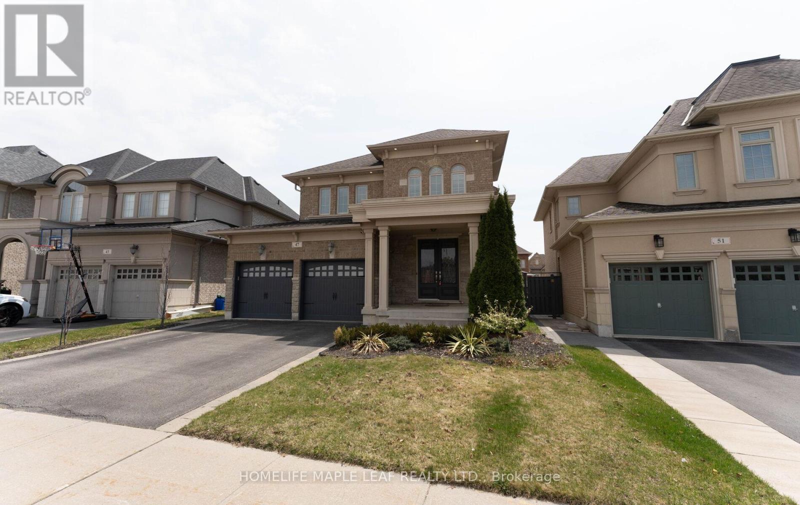47 Stanton Avenue, Vaughan, Ontario L4H 0V5 - Photo 4 - N12554406