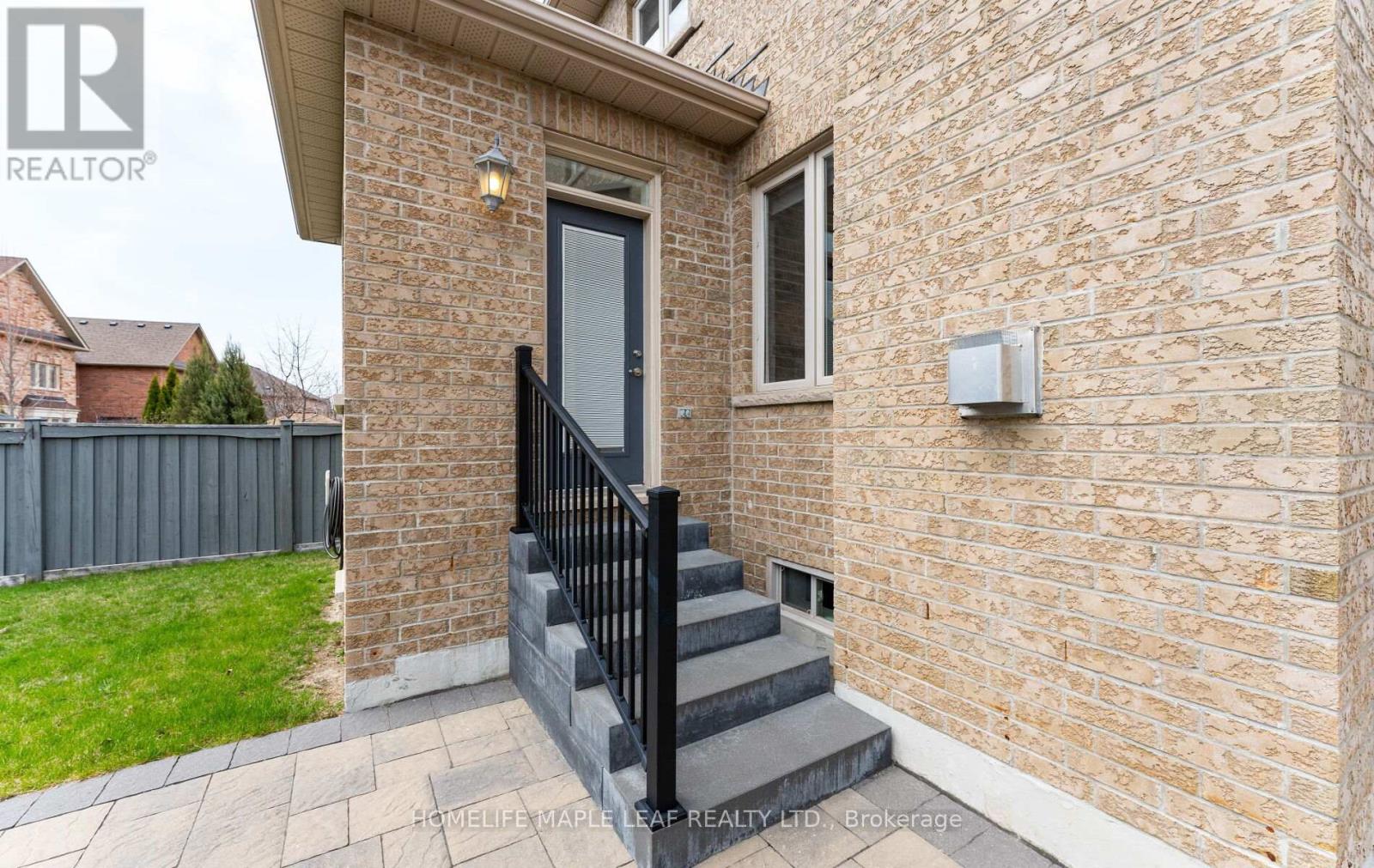 47 Stanton Avenue, Vaughan, Ontario L4H 0V5 - Photo 46 - N12554406