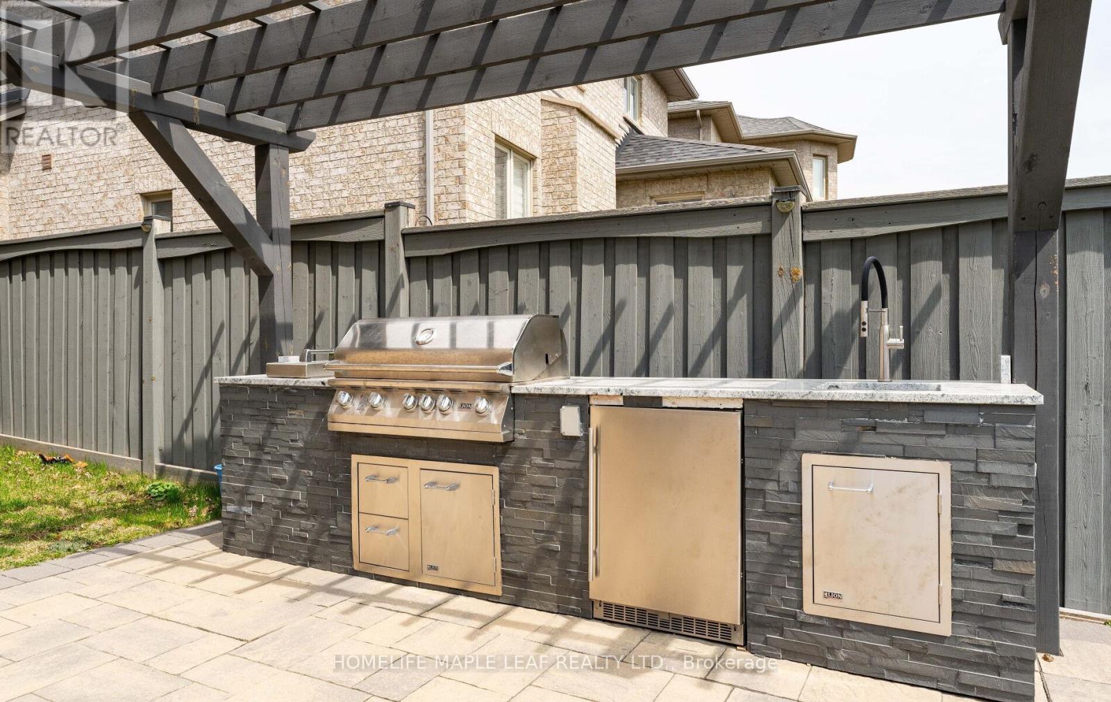 47 Stanton Avenue, Vaughan, Ontario L4H 0V5 - Photo 50 - N12554406