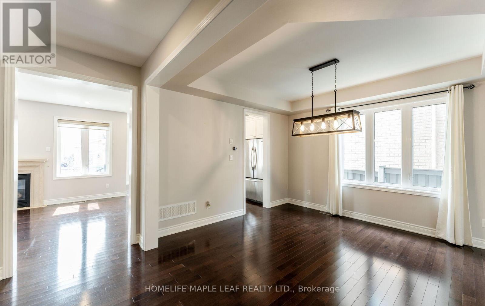 47 Stanton Avenue, Vaughan, Ontario L4H 0V5 - Photo 8 - N12554406