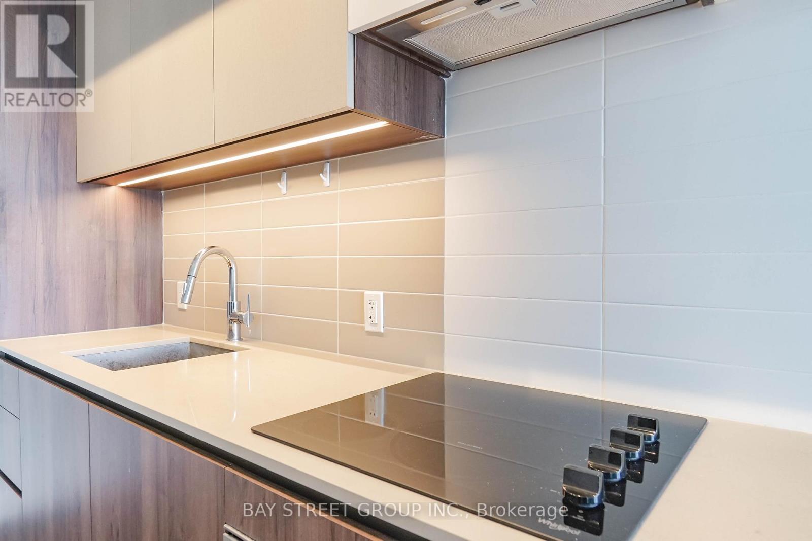 4512 - 1000 Portage Parkway, Vaughan, Ontario  L4K 0L1 - Photo 12 - N12554496