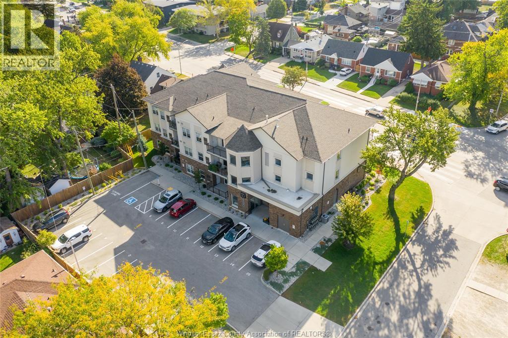 MLS# 25029059: 480 FAIRVIEW BOULEVARD Unit# 105, Windsor, Canada