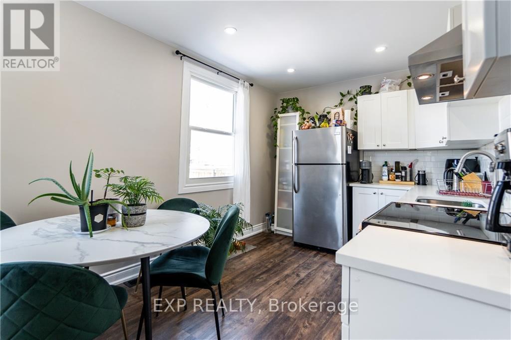 Main - 163 Wentworth Street N, Hamilton, Ontario  L8L 5V6 - Photo 5 - X12484550