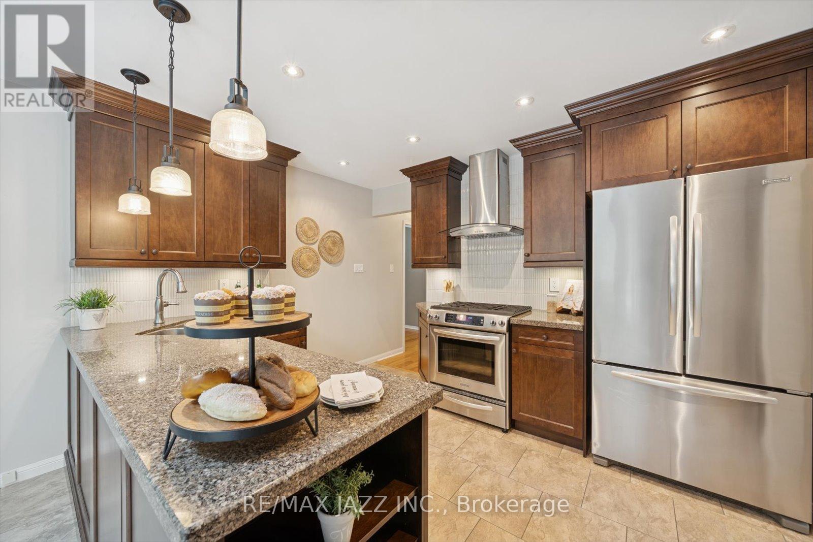 17 Kingswood Drive, Clarington, Ontario  L1E 1G4 - Photo 13 - E12554598