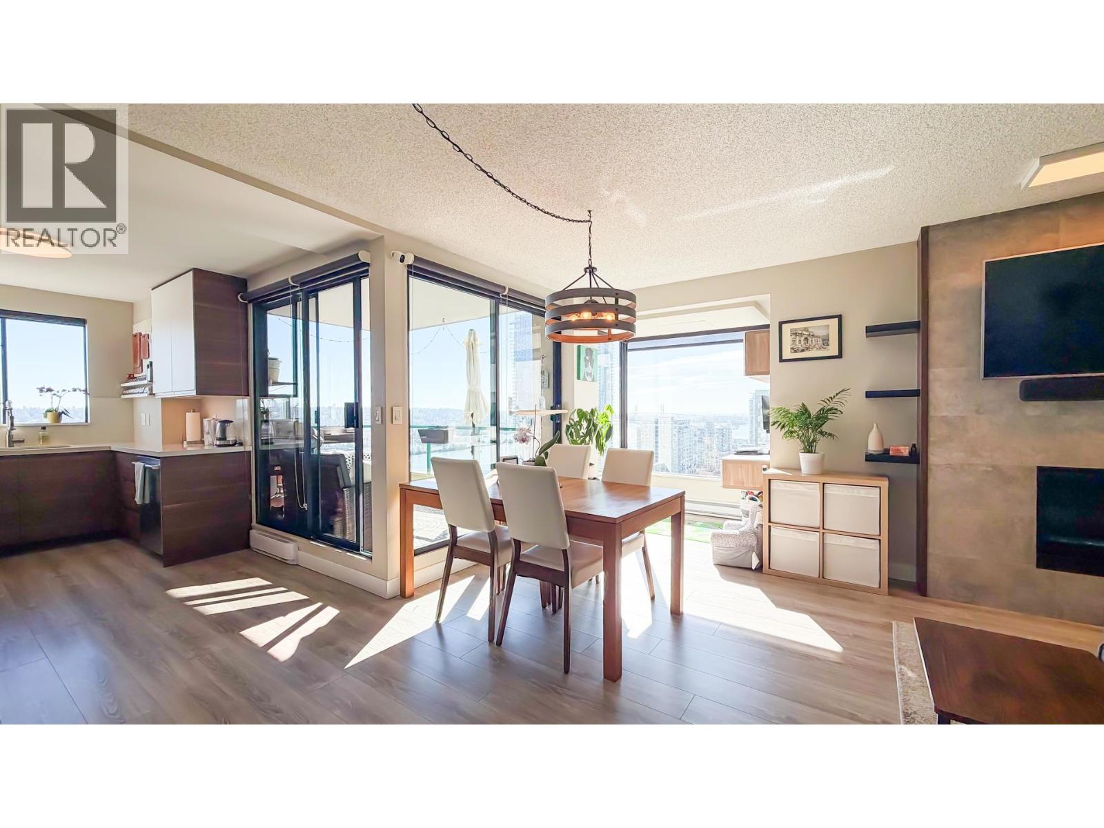 1502 420 CARNARVON STREET, New Westminster, British Columbia