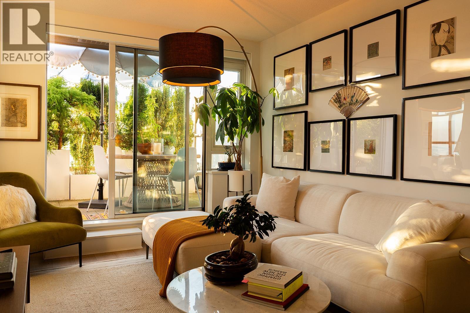 402 445 W 2ND AVENUE, Vancouver, British Columbia