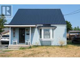 14 HARRIET STREET, Quinte West, Ontario