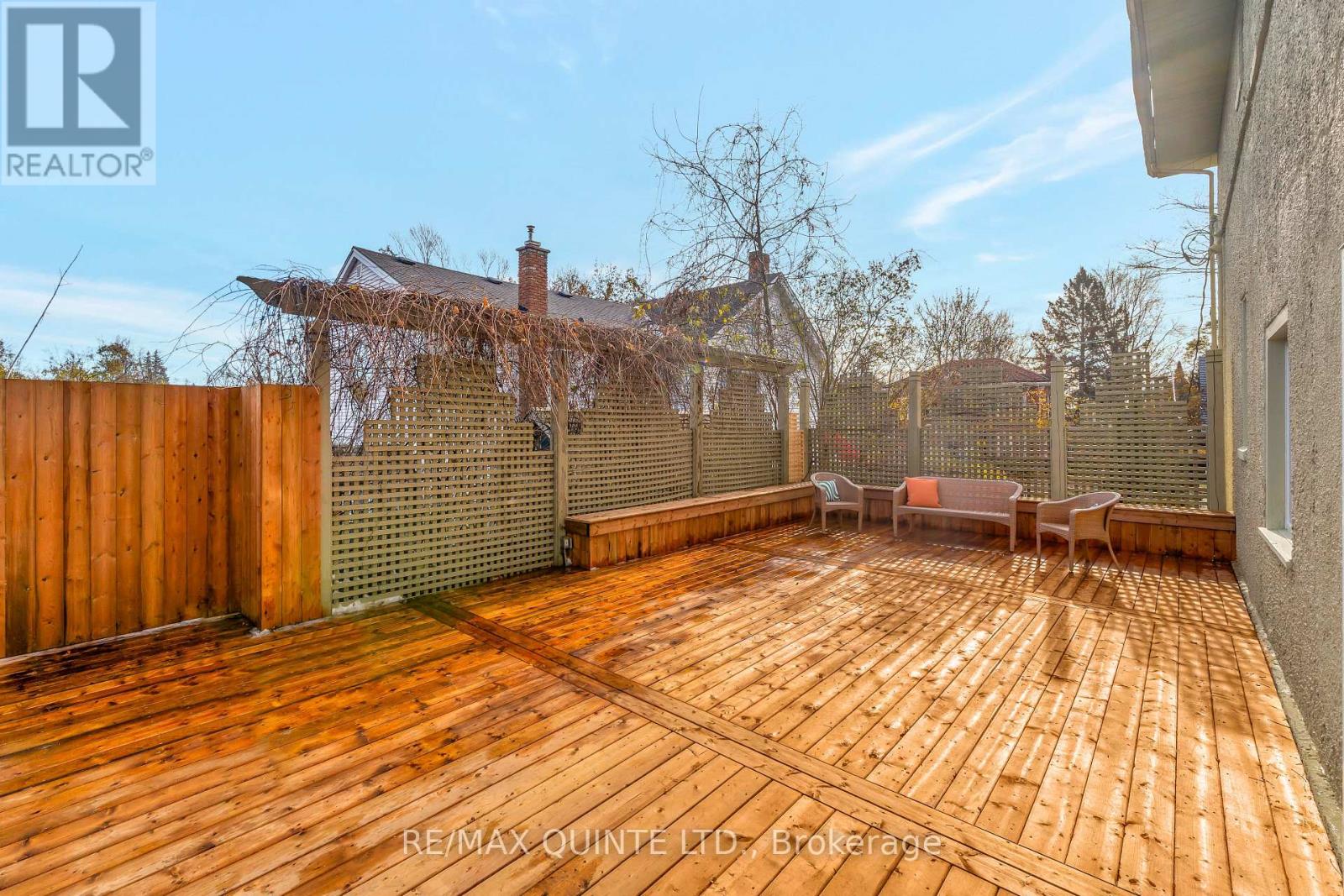 196 Bridge Street E, Belleville, Ontario  K8N 1N6 - Photo 11 - X12554592