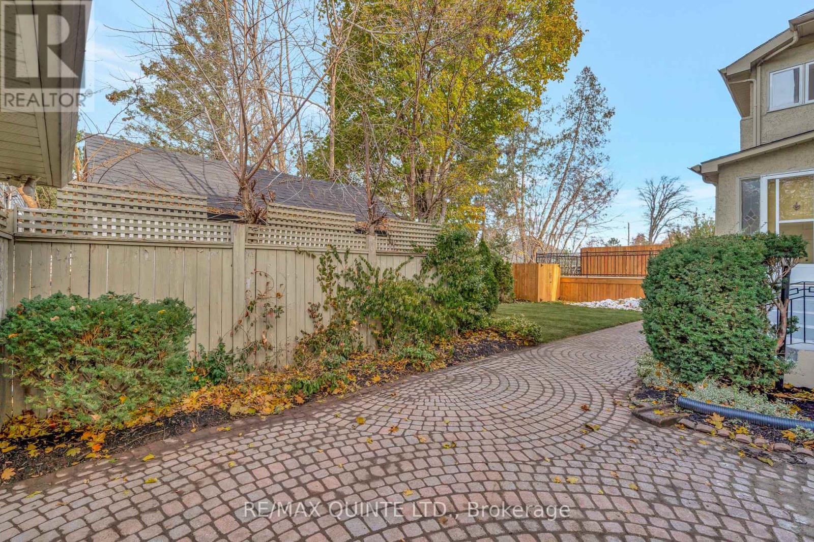 196 Bridge Street E, Belleville, Ontario  K8N 1N6 - Photo 17 - X12554592