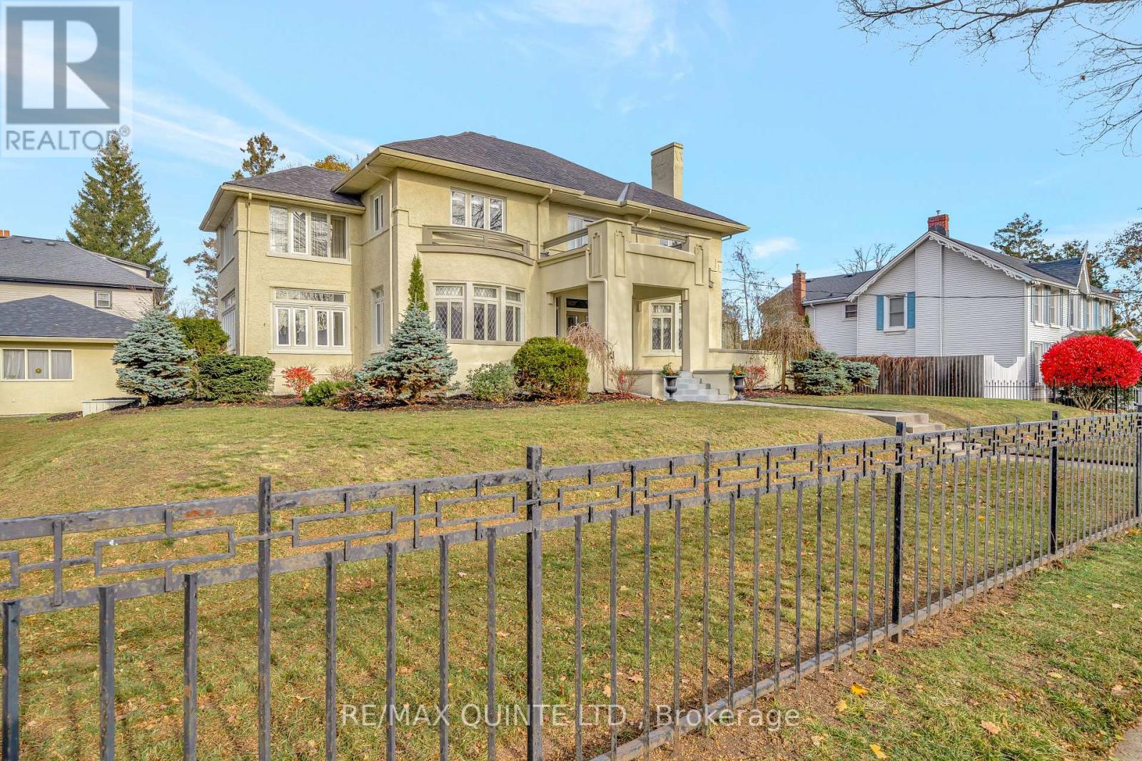 196 Bridge Street E, Belleville, Ontario  K8N 1N6 - Photo 2 - X12554592