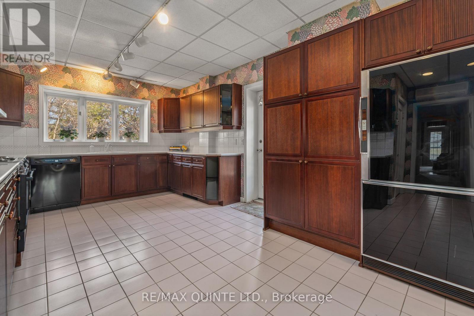 196 Bridge Street E, Belleville, Ontario  K8N 1N6 - Photo 30 - X12554592