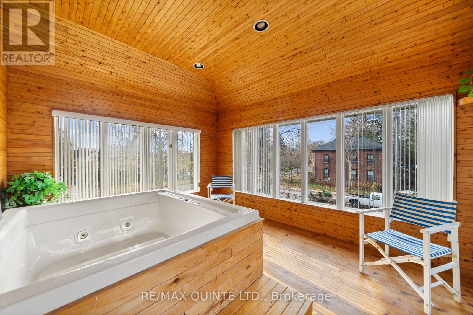 196 Bridge Street E, Belleville, Ontario  K8N 1N6 - Photo 44 - X12554592