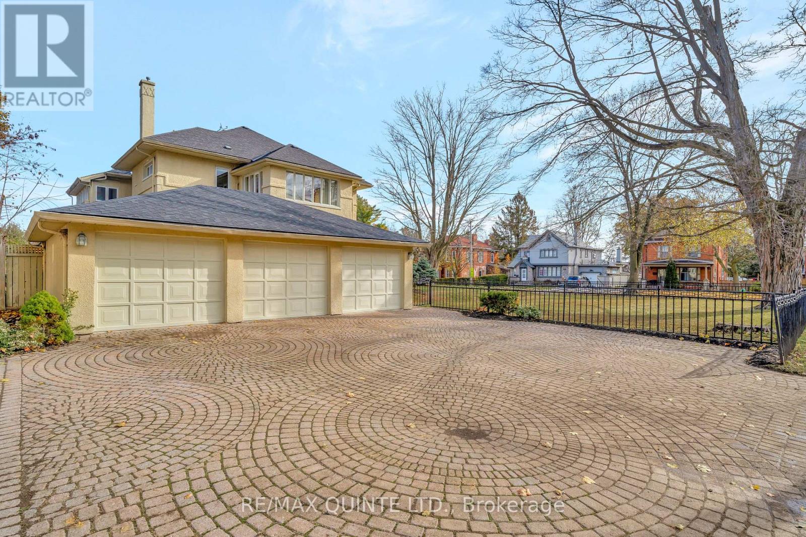 196 Bridge Street E, Belleville, Ontario  K8N 1N6 - Photo 6 - X12554592