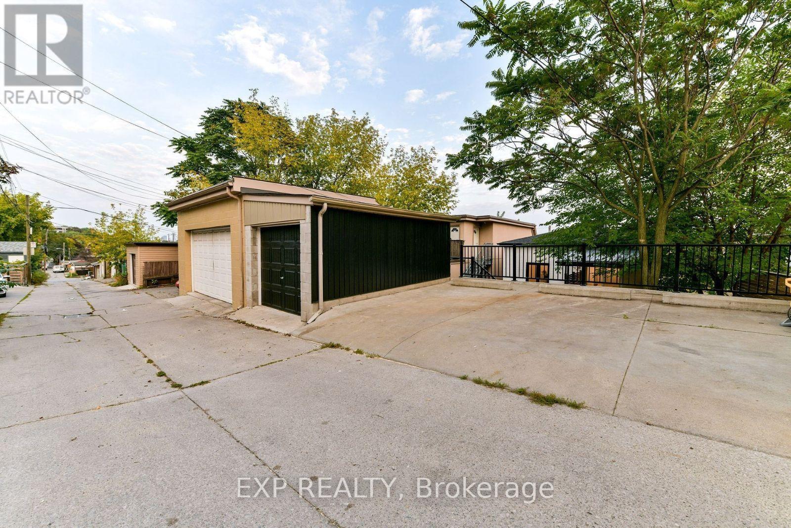 1 - 1250 Davenport Avenue, Toronto, Ontario  M6H 2G9 - Photo 8 - W12554162