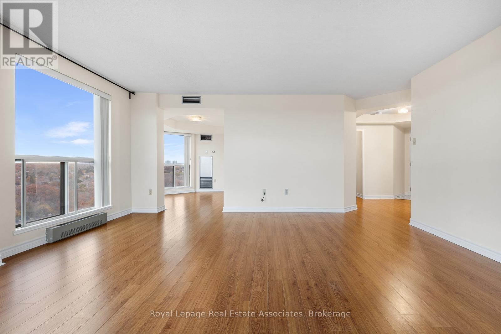 1604 - 2155 Burnhamthorpe Road W, Mississauga, Ontario  L5L 5P4 - Photo 6 - W12554176