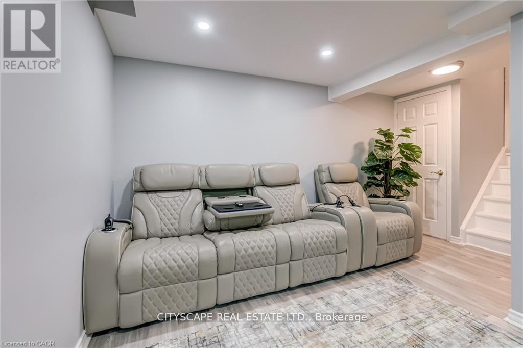 17 - 30 Heslop Road, Milton, Ontario  L9T 1B3 - Photo 27 - W12554246