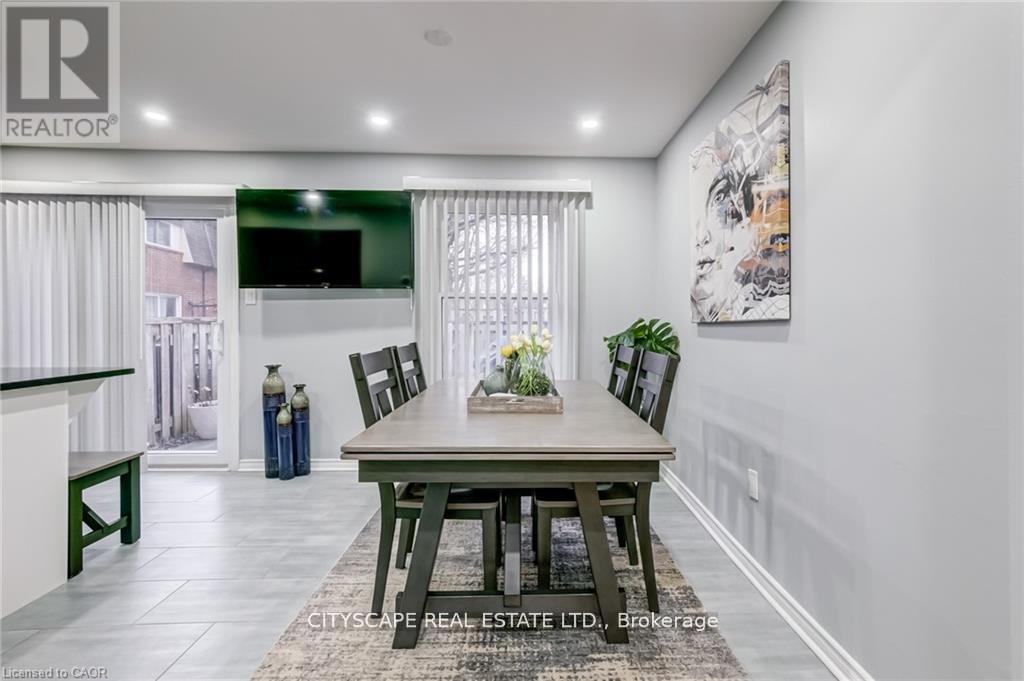 17 - 30 Heslop Road, Milton, Ontario  L9T 1B3 - Photo 6 - W12554246