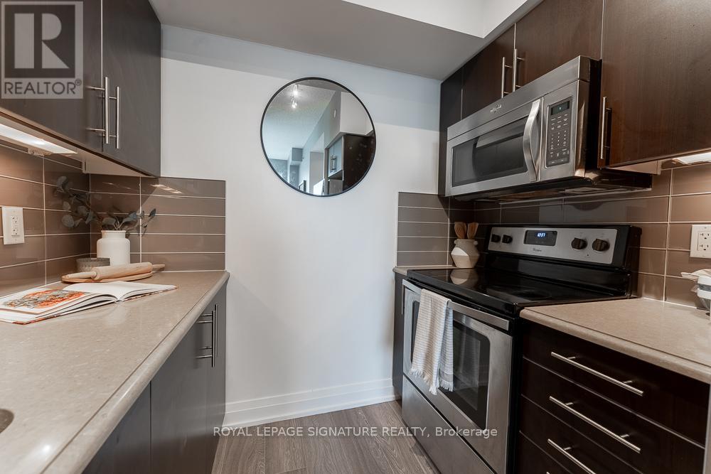 805 - 65 Speers Road, Oakville, Ontario  L6K 3V5 - Photo 7 - W12554274