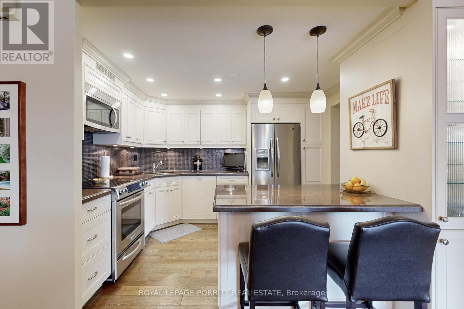 #2005 - 1400 Dixie Road, Mississauga, Ontario  L5E 3E1 - Photo 11 - W12554292