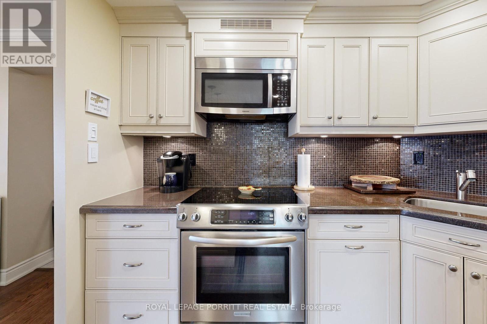 #2005 - 1400 Dixie Road, Mississauga, Ontario  L5E 3E1 - Photo 15 - W12554292