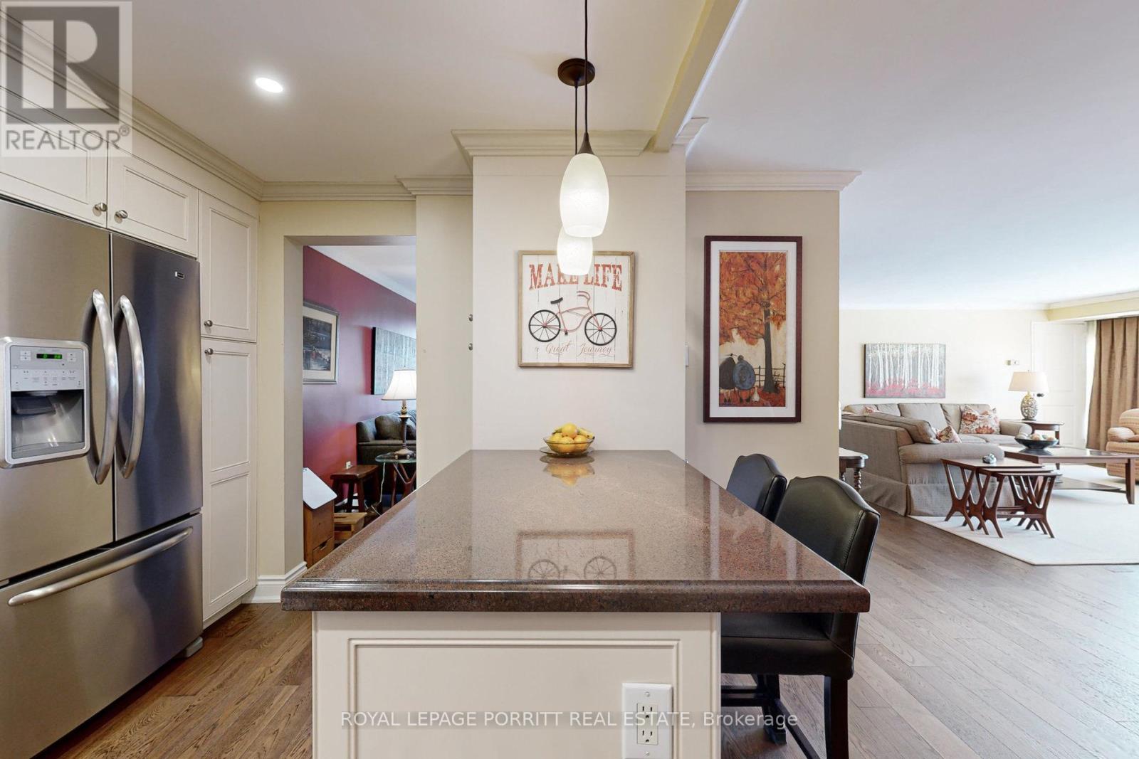 #2005 - 1400 Dixie Road, Mississauga, Ontario  L5E 3E1 - Photo 17 - W12554292