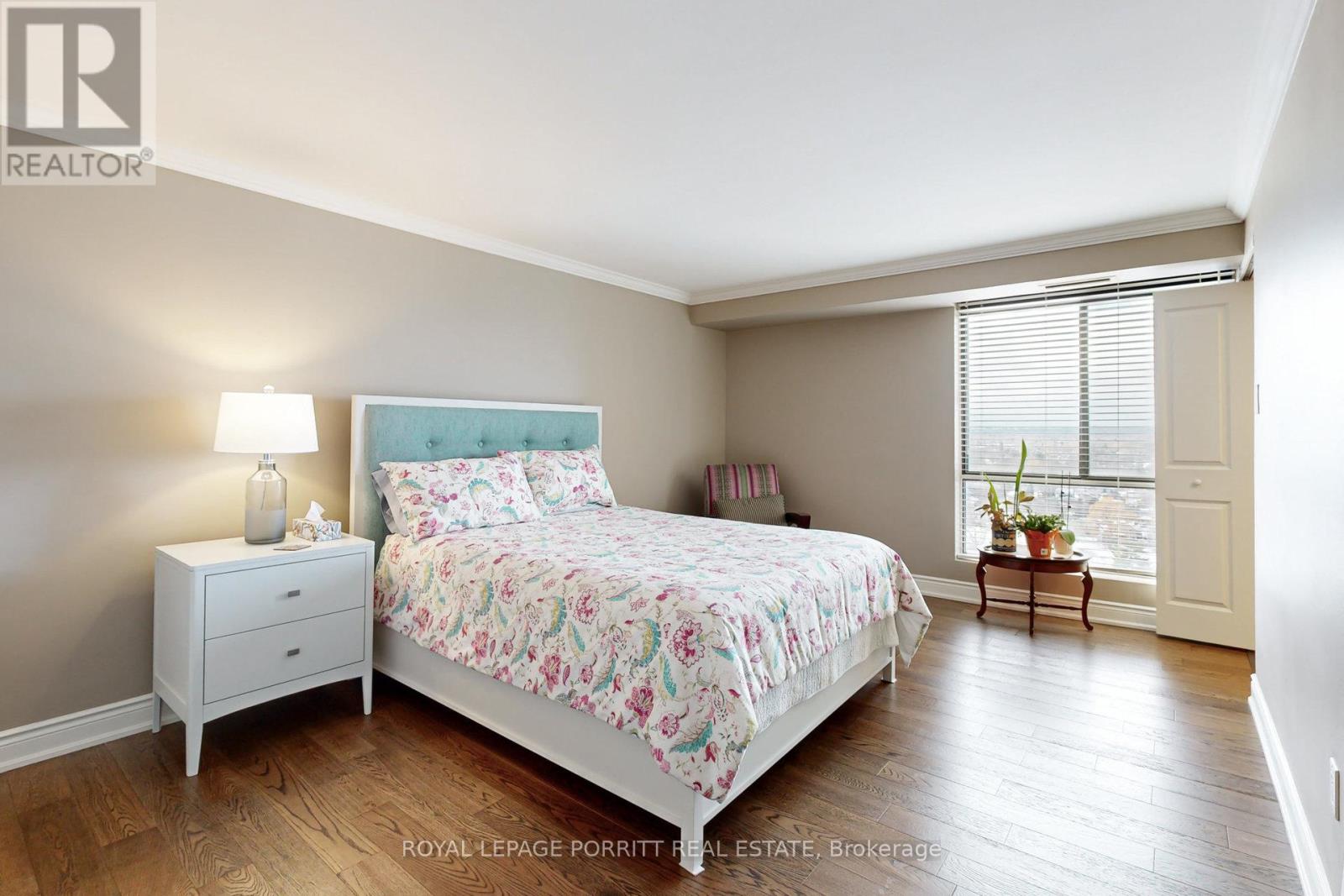 #2005 - 1400 Dixie Road, Mississauga, Ontario  L5E 3E1 - Photo 33 - W12554292