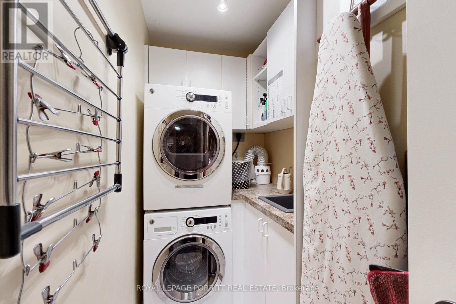 #2005 - 1400 Dixie Road, Mississauga, Ontario  L5E 3E1 - Photo 38 - W12554292