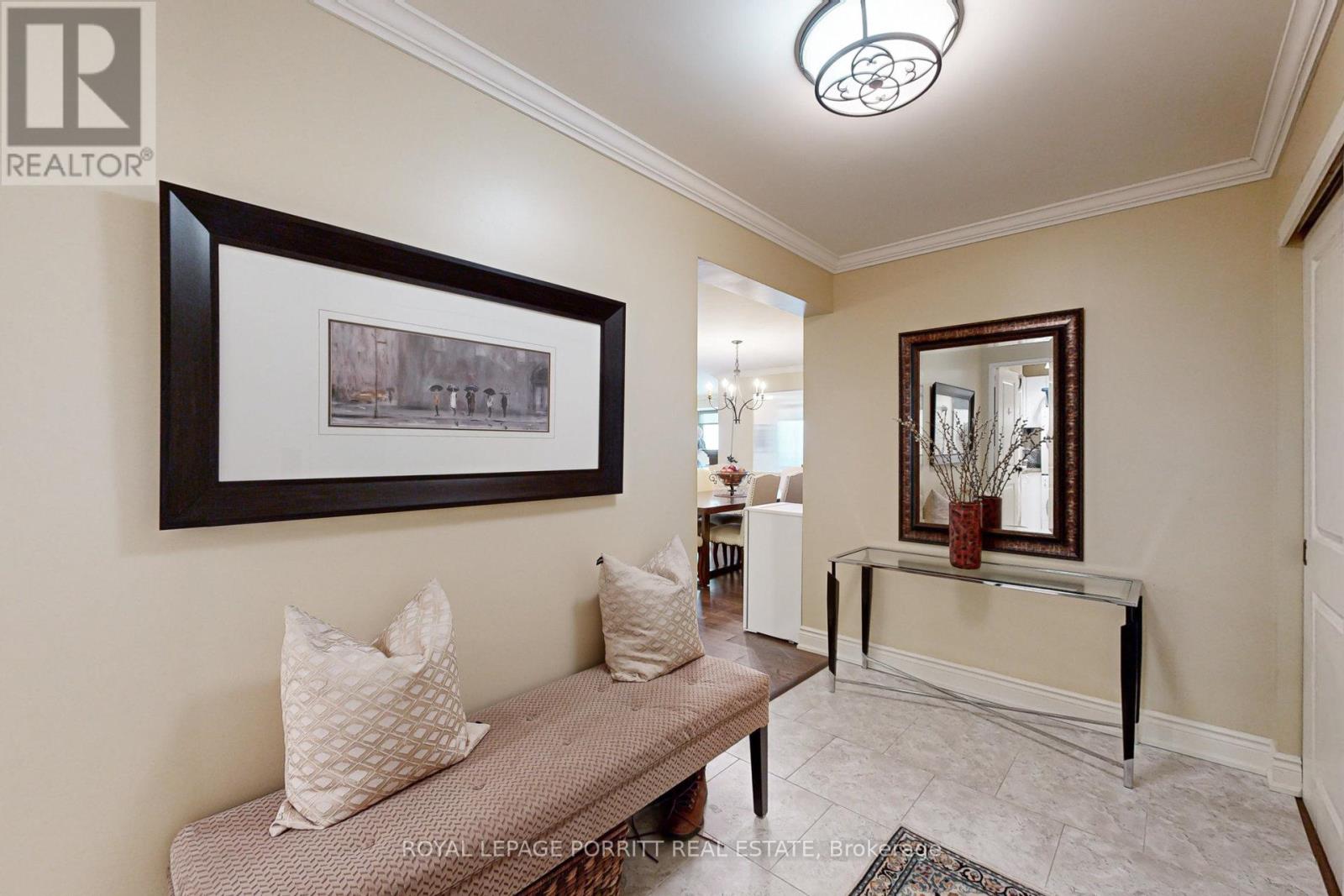 #2005 - 1400 Dixie Road, Mississauga, Ontario  L5E 3E1 - Photo 5 - W12554292