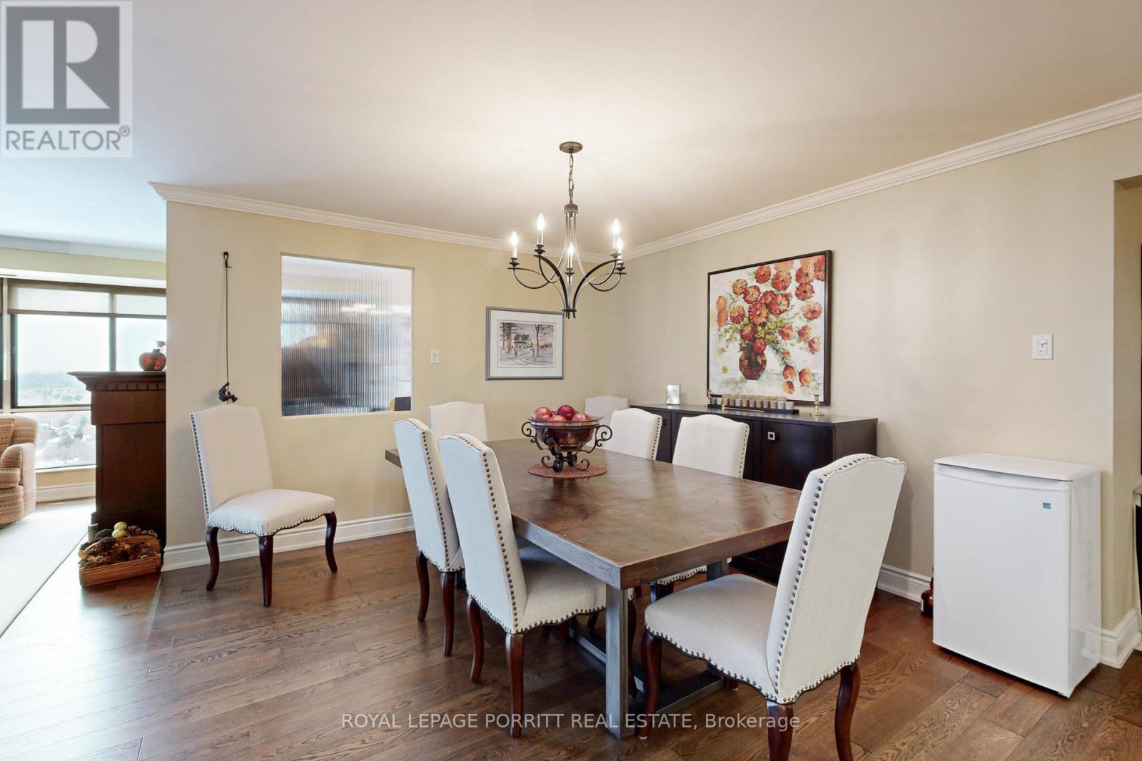 #2005 - 1400 Dixie Road, Mississauga, Ontario  L5E 3E1 - Photo 8 - W12554292