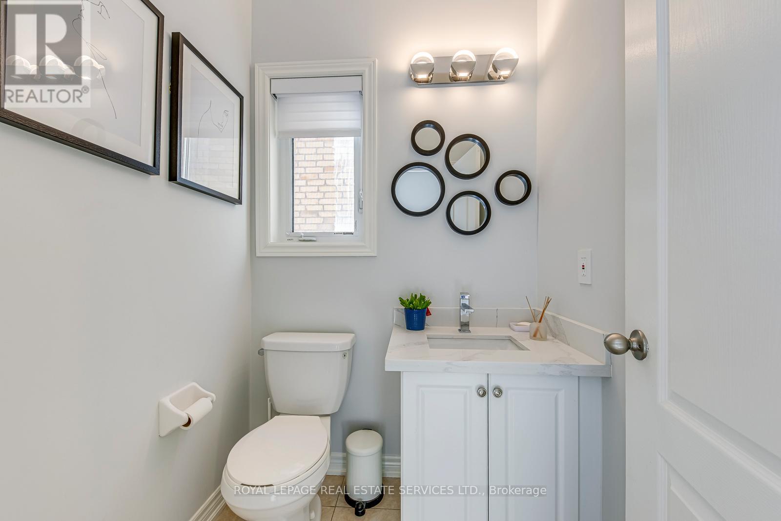 563 Settlers Road W, Oakville, Ontario  L6M 1N7 - Photo 18 - W12554312