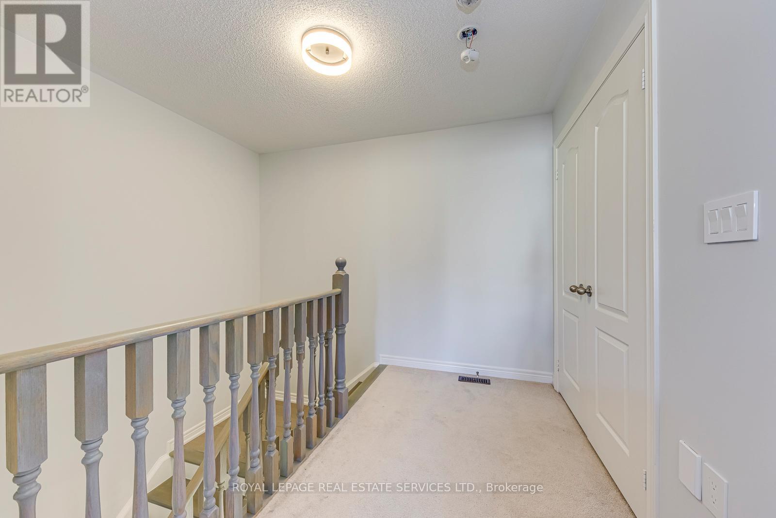 563 Settlers Road W, Oakville, Ontario  L6M 1N7 - Photo 36 - W12554312