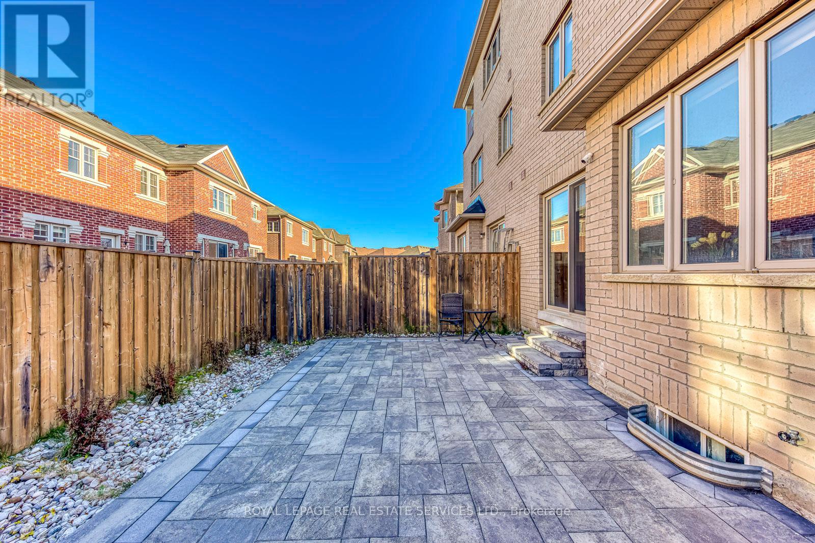 563 Settlers Road W, Oakville, Ontario  L6M 1N7 - Photo 45 - W12554312