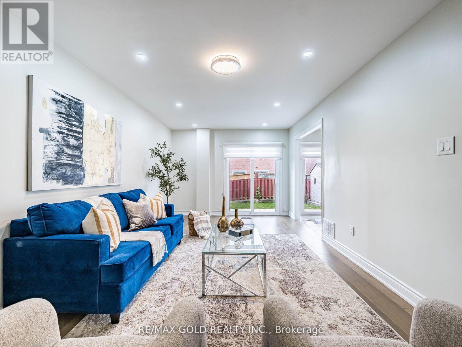 Upper - 3 Hawkway Court, Brampton, Ontario  L6Y 4K7 - Photo 17 - W12554382