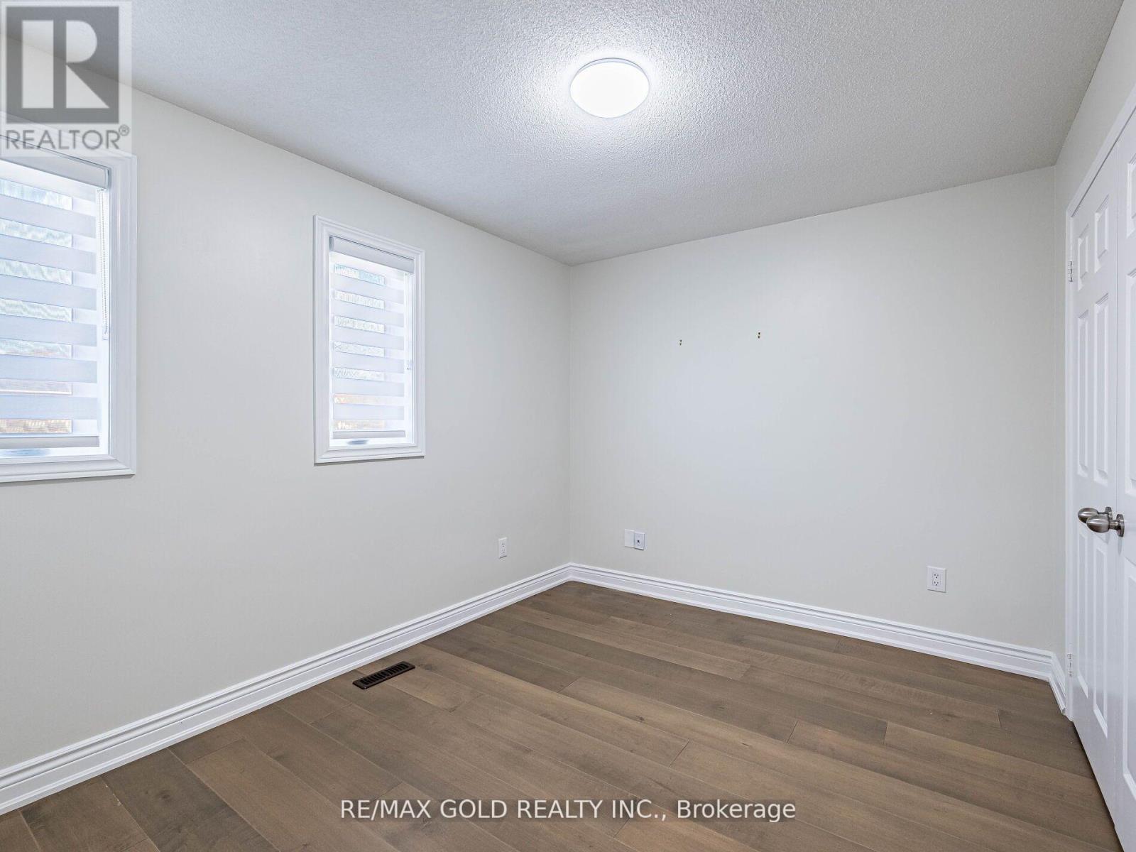 Upper - 3 Hawkway Court, Brampton, Ontario  L6Y 4K7 - Photo 29 - W12554382