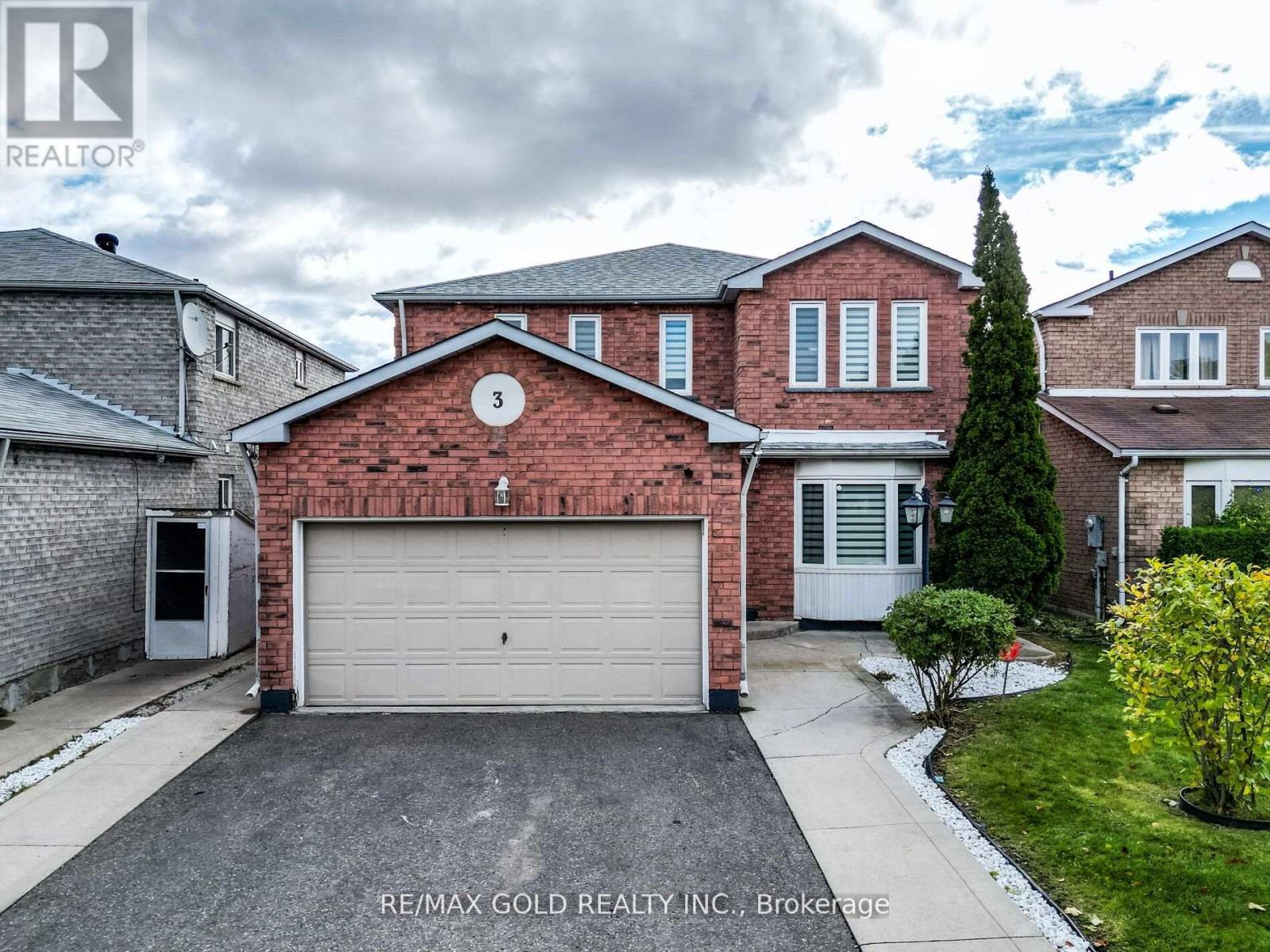 Upper - 3 Hawkway Court, Brampton, Ontario  L6Y 4K7 - Photo 39 - W12554382