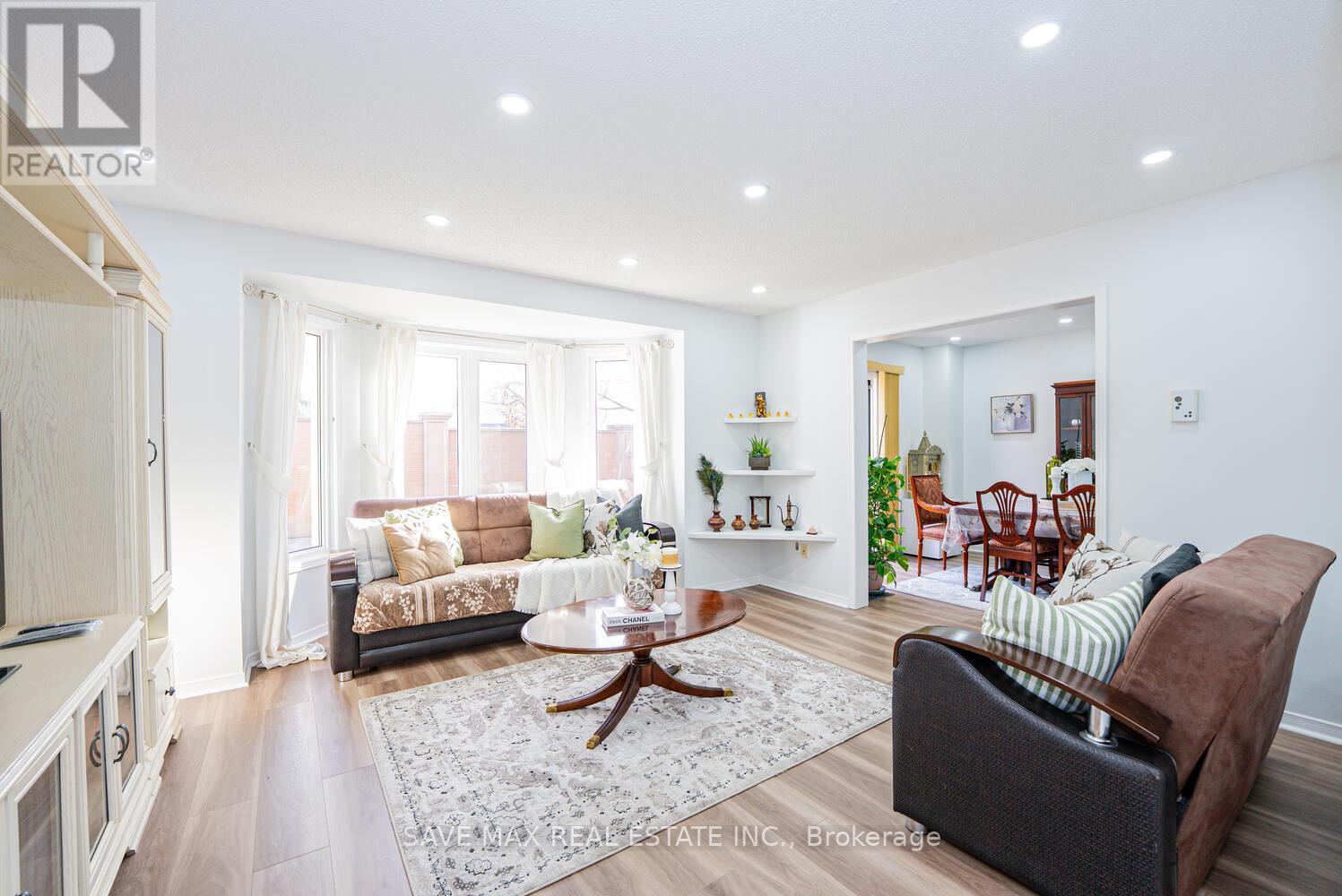 40 Blue Spruce Street, Brampton, Ontario  L6R 1C5 - Photo 12 - W12554388