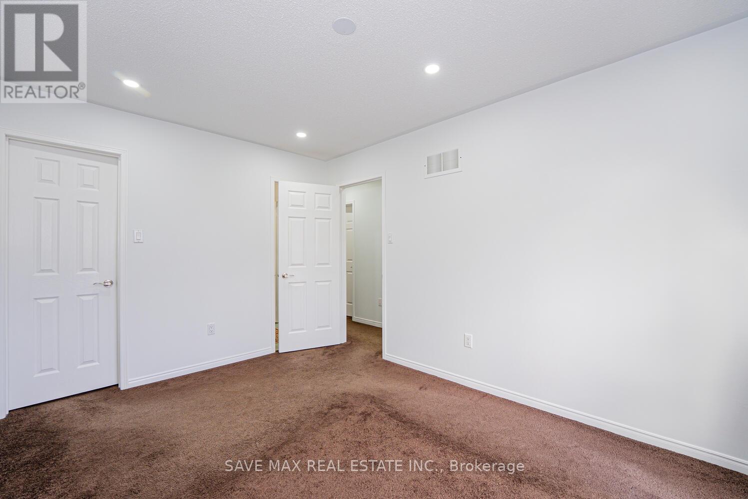 40 Blue Spruce Street, Brampton, Ontario  L6R 1C5 - Photo 31 - W12554388