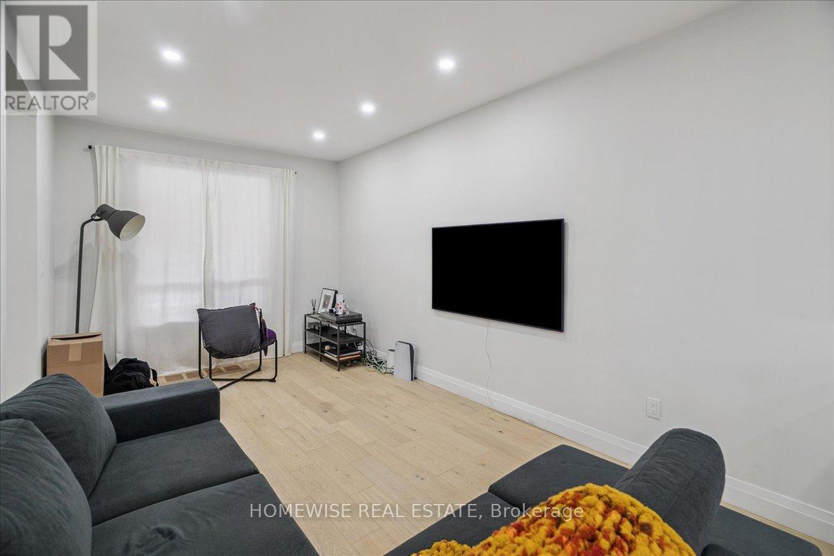 20 Greenaway Avenue, Hamilton, Ontario  L8L 6C4 - Photo 15 - X12551022