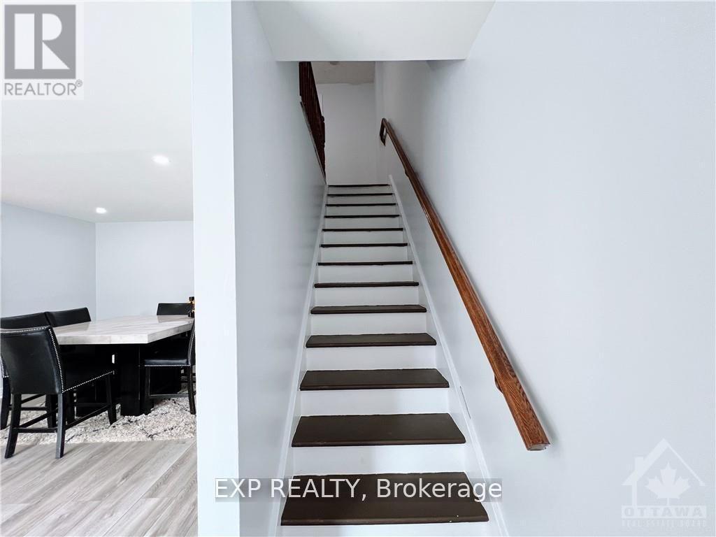 329 Donald Street, Ottawa, Ontario  K1K 1M4 - Photo 9 - X12554652