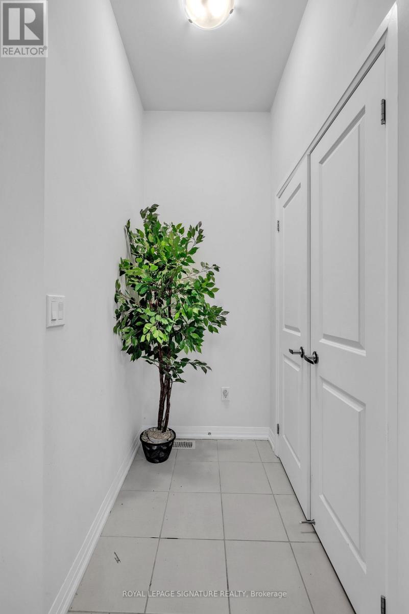 1138 Edinburgh Drive, Woodstock, Ontario  N4T 0M3 - Photo 4 - X12554170