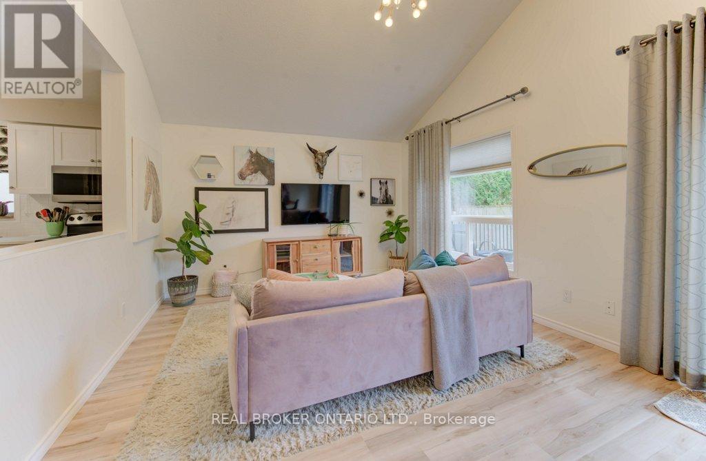 707 Paris Boulevard, Waterloo, Ontario  N2T 2X9 - Photo 17 - X12554306