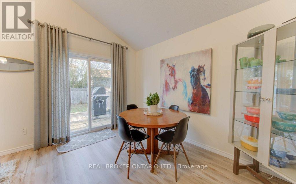 707 Paris Boulevard, Waterloo, Ontario  N2T 2X9 - Photo 21 - X12554306