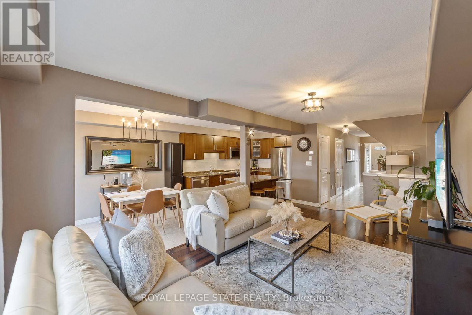 51 Cedar Street, Grimsby, Ontario  L3M 0B7 - Photo 15 - X12554308