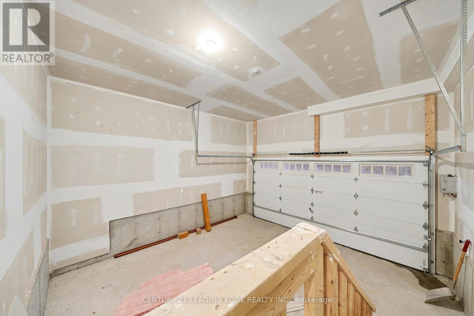 8 Turnberry Court, Bracebridge, Ontario  P1L 0N5 - Photo 35 - X12554352