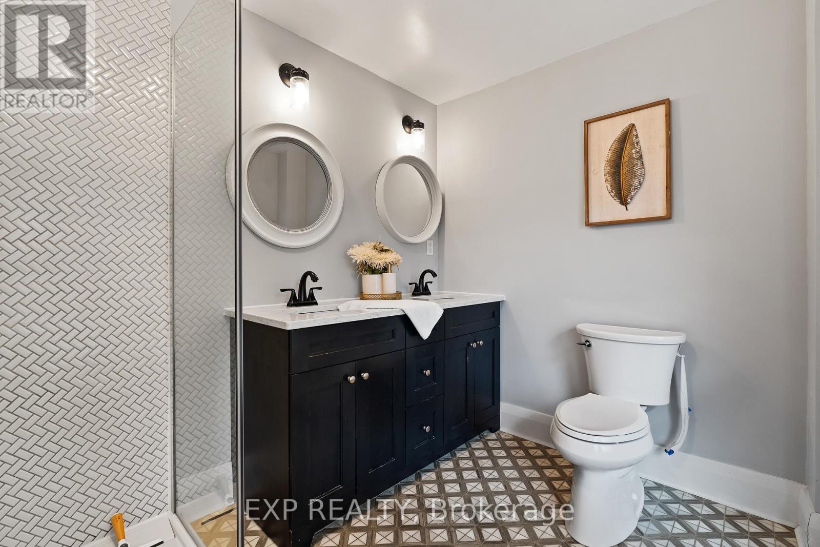 231 Charlotte Street, Port Colborne, Ontario  L3K 3E5 - Photo 19 - X12554374