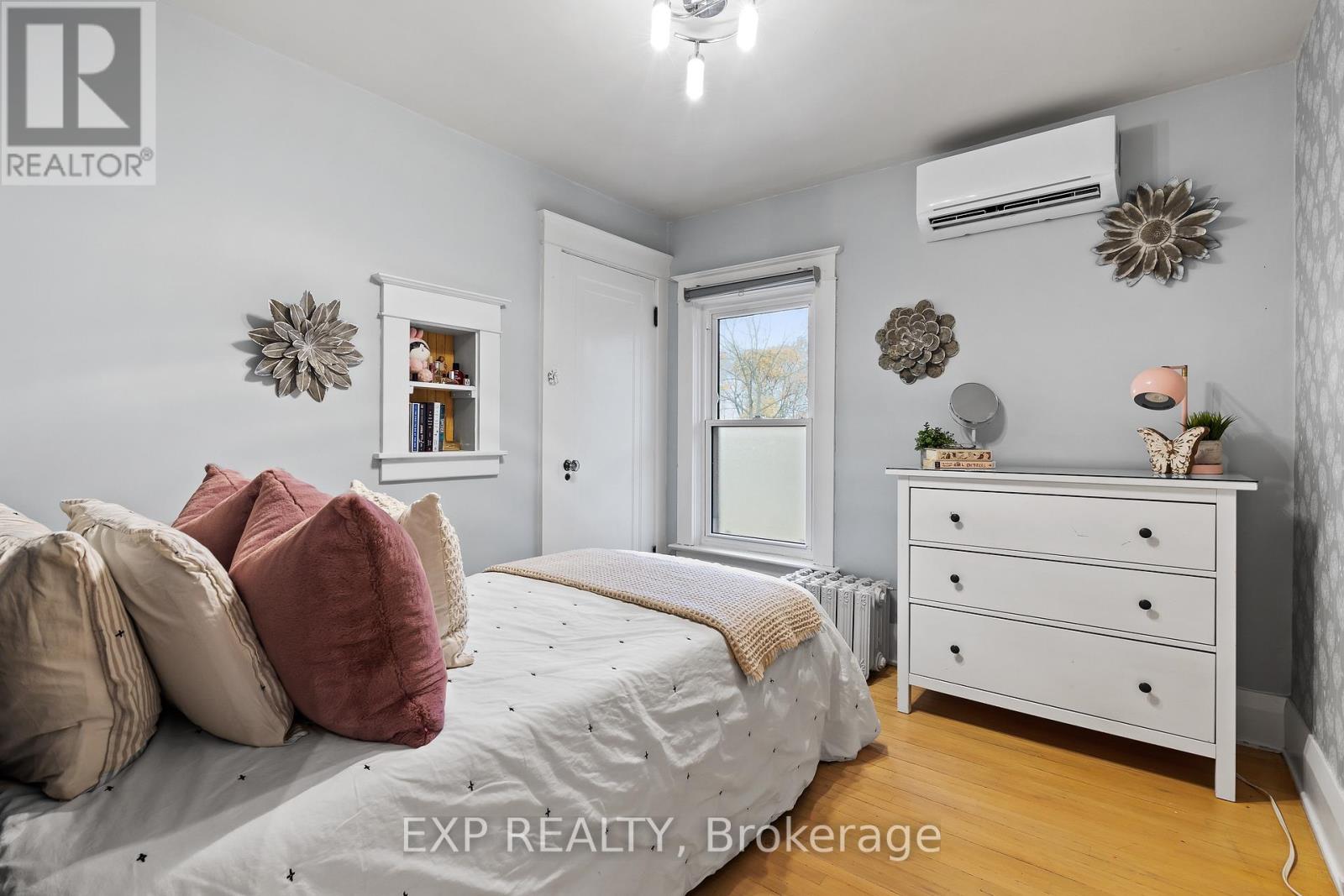 231 Charlotte Street, Port Colborne, Ontario  L3K 3E5 - Photo 22 - X12554374