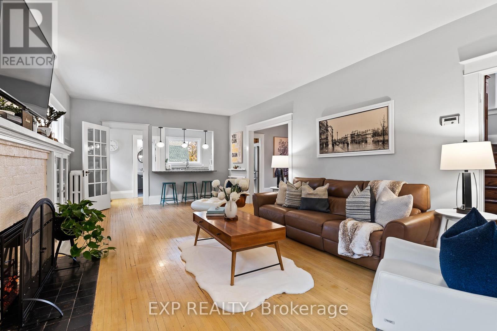 231 Charlotte Street, Port Colborne, Ontario  L3K 3E5 - Photo 8 - X12554374